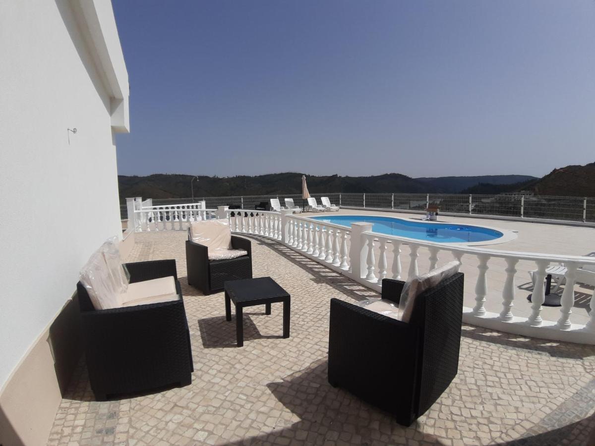 Lago Azul Villas เฟร์เรย์รา โด เซเซเร ภายนอก รูปภาพ