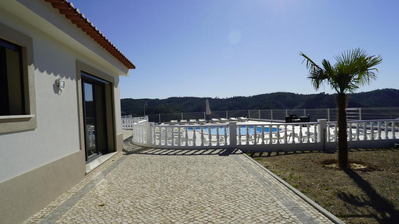 Lago Azul Villas เฟร์เรย์รา โด เซเซเร ภายนอก รูปภาพ