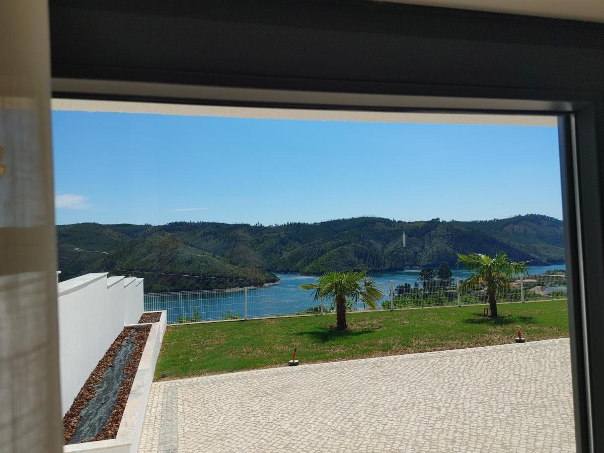 Lago Azul Villas เฟร์เรย์รา โด เซเซเร ภายนอก รูปภาพ
