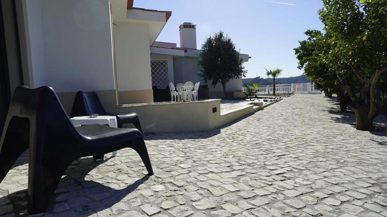 Lago Azul Villas เฟร์เรย์รา โด เซเซเร ภายนอก รูปภาพ