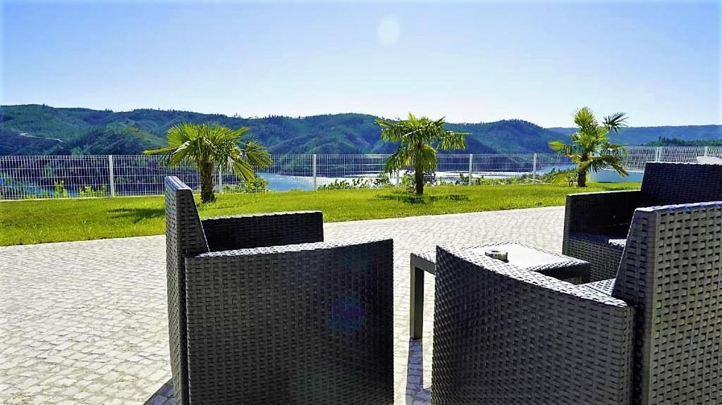 Lago Azul Villas เฟร์เรย์รา โด เซเซเร ภายนอก รูปภาพ