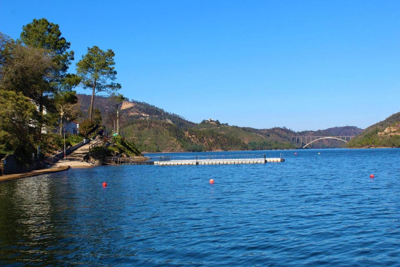 Lago Azul Villas เฟร์เรย์รา โด เซเซเร ภายนอก รูปภาพ